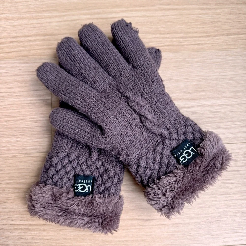 Purple Taupe Knit Winter Gloves Faux Fur Lined Cozy Warm Cabin Ice Skating Snow